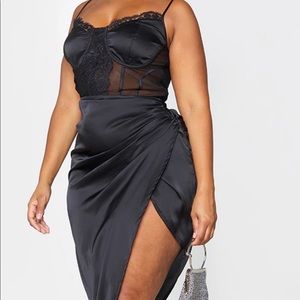Brand New💖 PLT Plus Black Lace Ruched Side Dress.